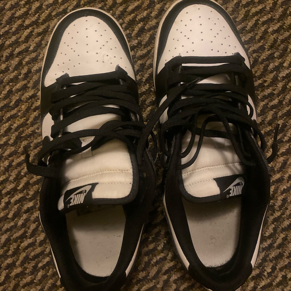 Nike panda dunks